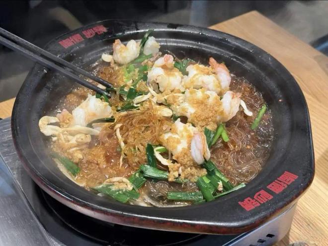 他们能年销500万+接待超800万人？pg电子模拟器试玩都说餐厅生意差为何(图9)